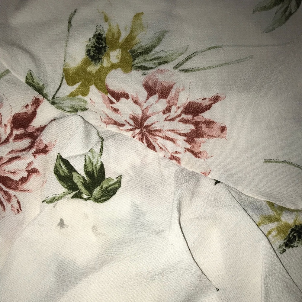 ✨ floral ruffled dress 💎HOST PICK💎 - Picture 3 of 4